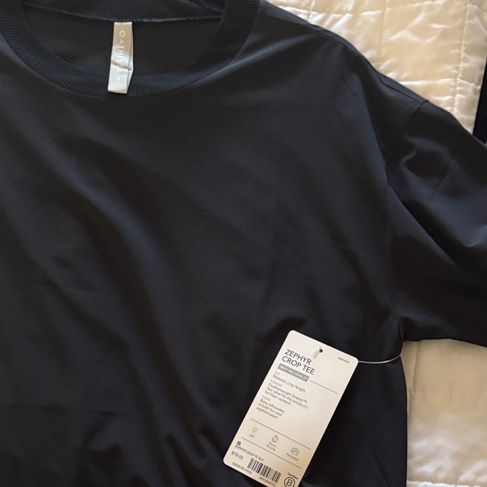 Athleta Black Zephyr Crop Tee - Picture 2 of 9
